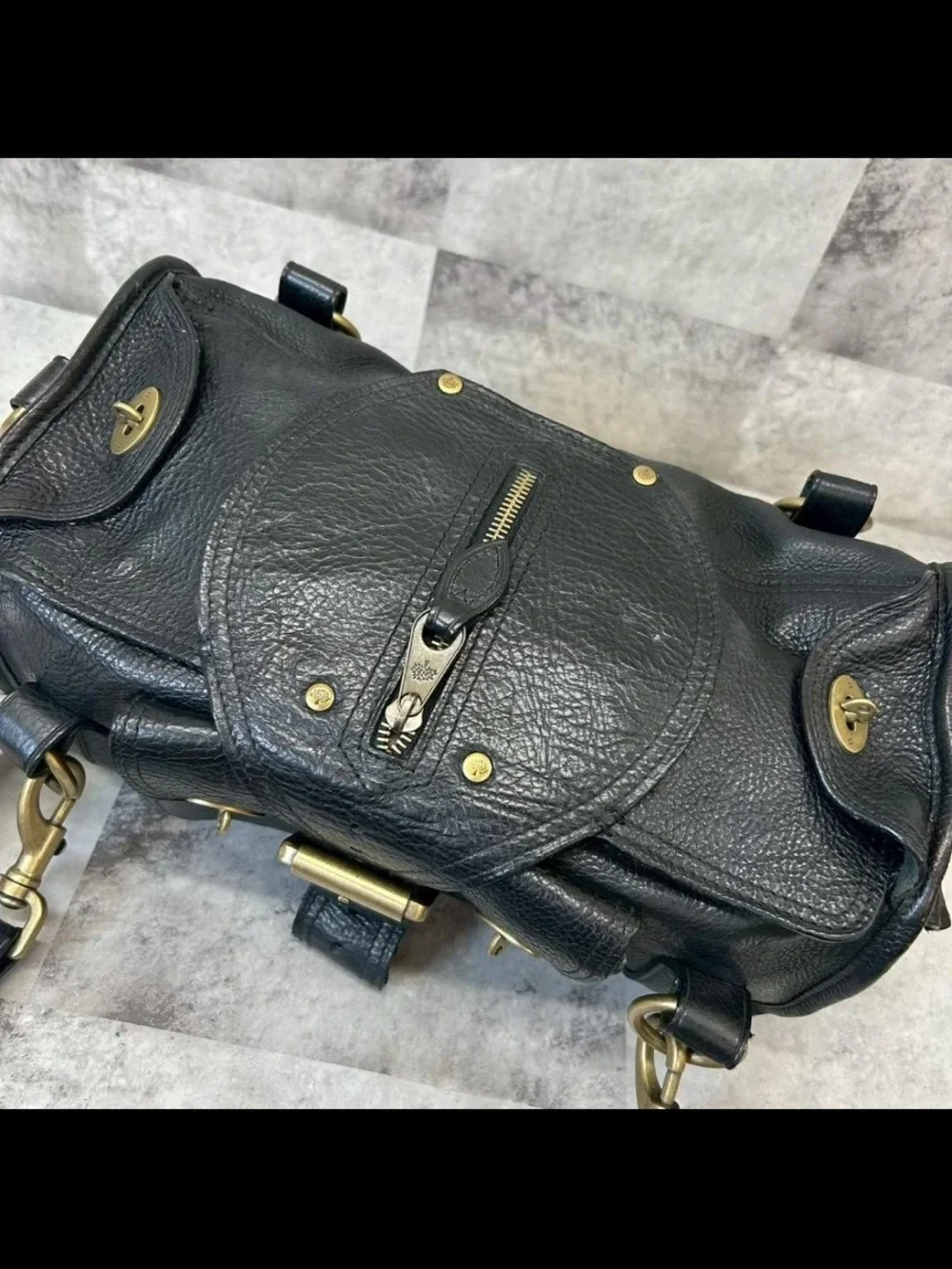 Mulberry Black Leather Shoulder Bag with Brass Hardware